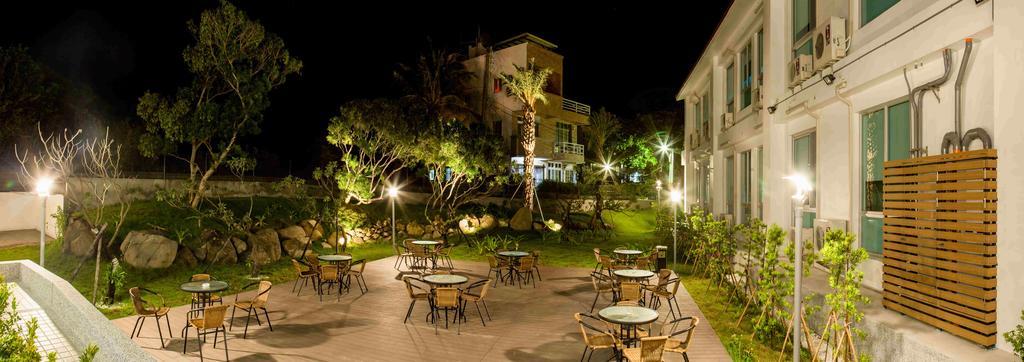 墾丁椰林 海灘文旅 Hotel Cape Eluanbi Exterior photo