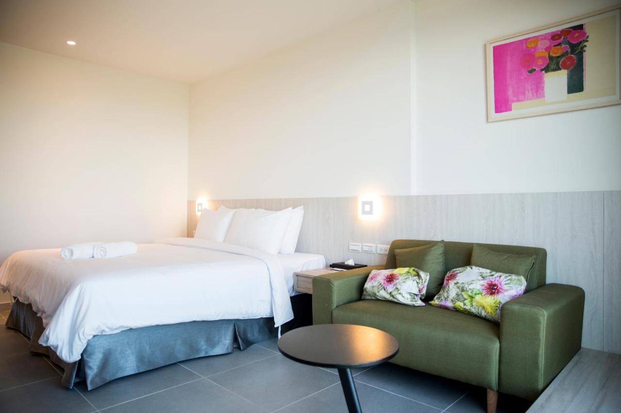 墾丁椰林 海灘文旅 Hotel Cape Eluanbi Exterior photo